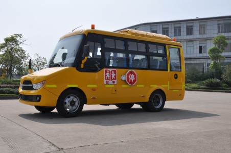 19座尖头校车最低价