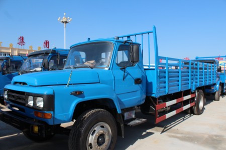 东风95马力教练车