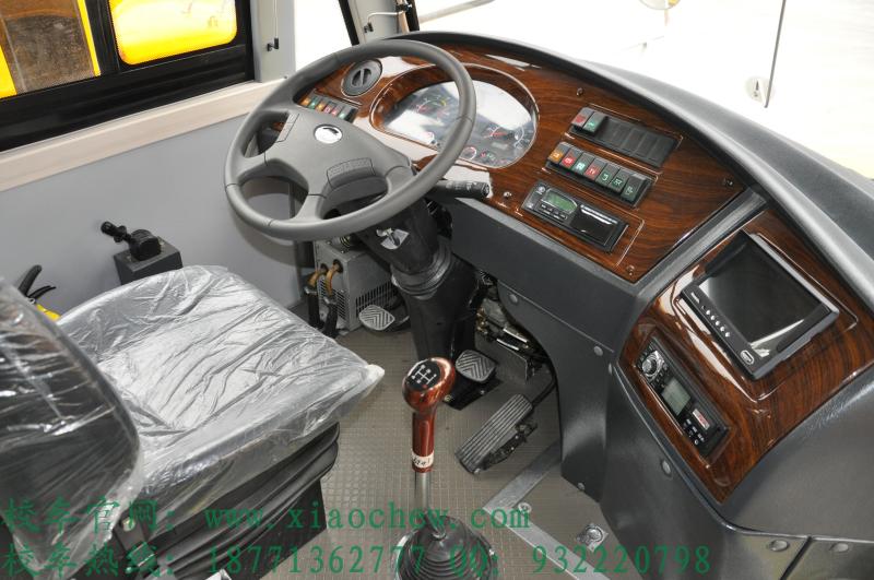 B照可驾驶的新国标19座校车