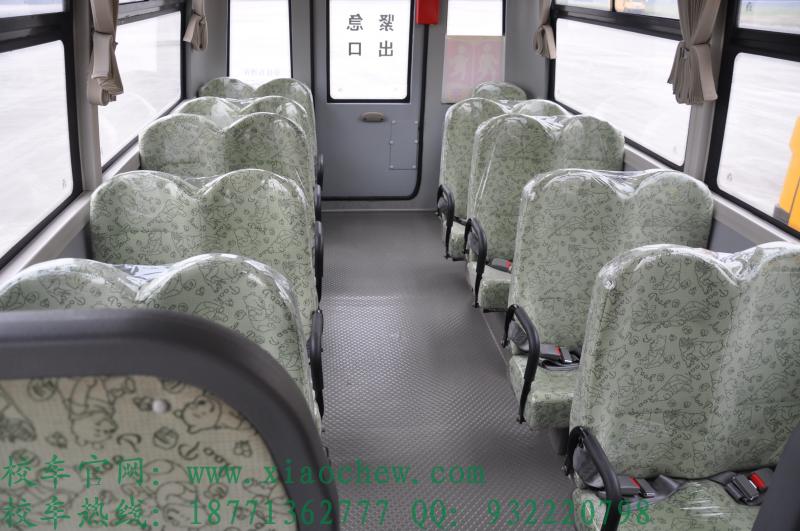 B照可驾驶的新国标19座校车