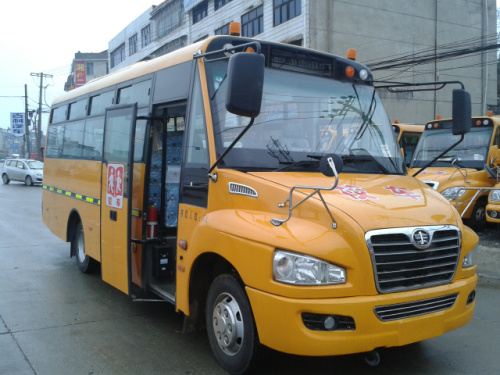 解放42座幼儿园校车2015最新款