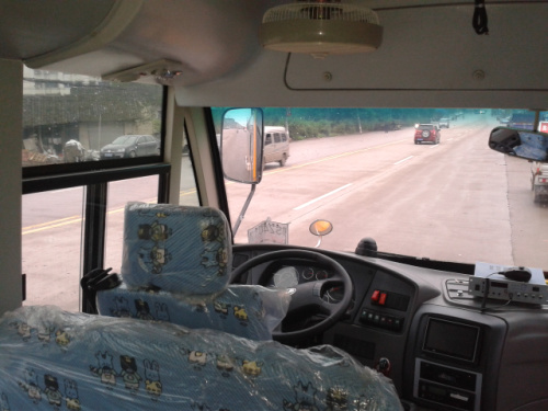 解放42座幼儿园校车2015最新款